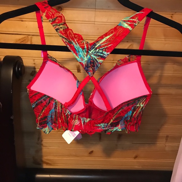 Pink Push up bralette and matching panty - Picture 2 of 5